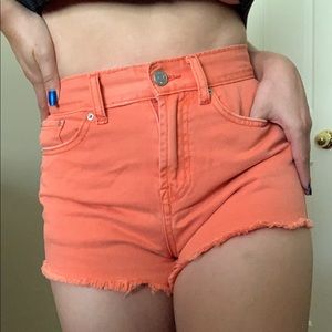 UO BDG Girlfriend High Rise shorts 🍊